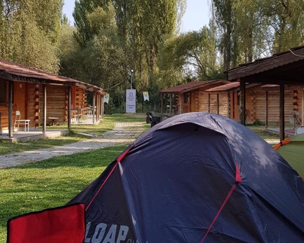 Seyitgazi Santral Parkı Kamp Alanı
